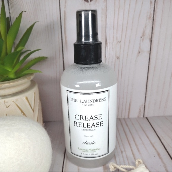 Heavenly Scent🌺The Laundress CREASE RELEASE Classic Fabric Wrinkle Remover NWT - Picture 2 of 13